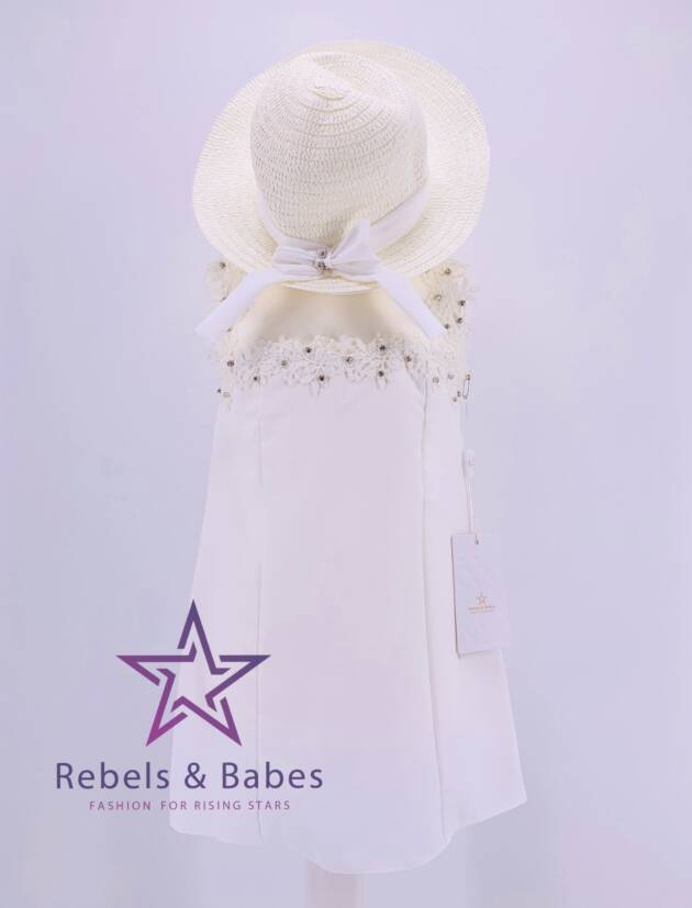 Babes, Spitzenkleid mit Hut